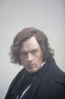 Toby Stephens photo #